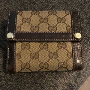 Authentic Gucci wallet